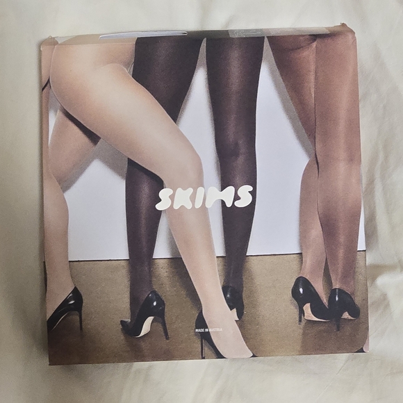 SKIMS Black Women's Hosiery - Picture 2 of 3